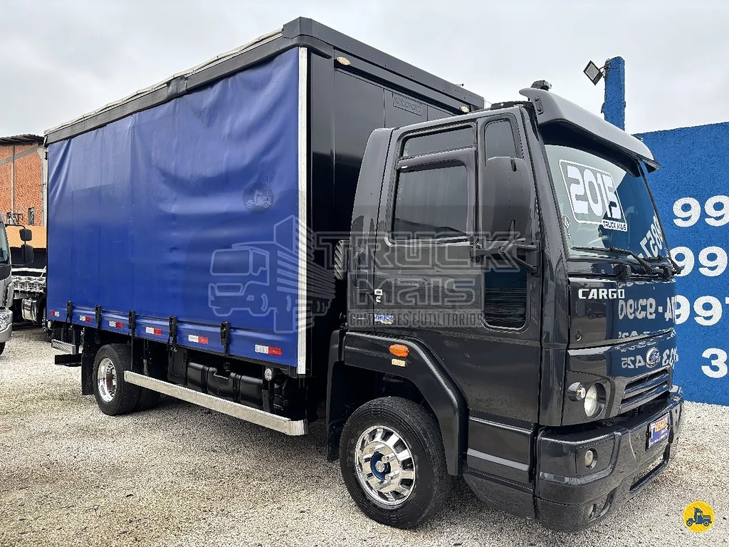 Caminhão FORD CARGO 816 Baú Sider ANO 2015 de Truck Mais Caminhões no Paraná