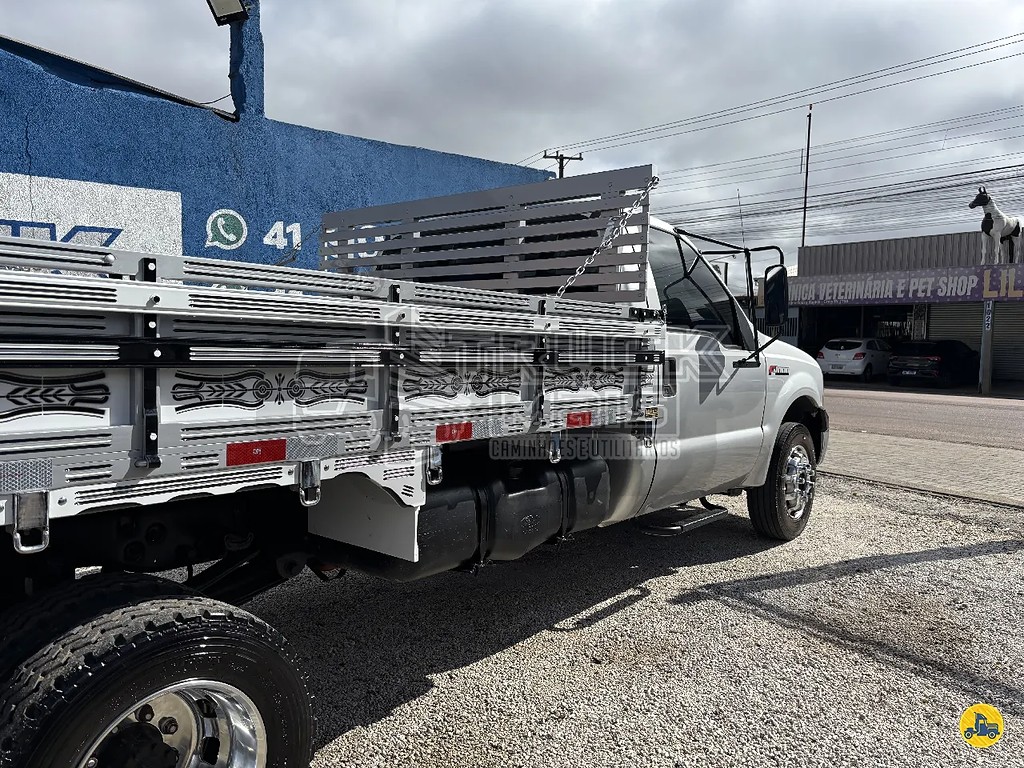 Caminhão FORD F-4000 Carga Seca ANO 2018 de Truck Mais Caminhões no Paraná