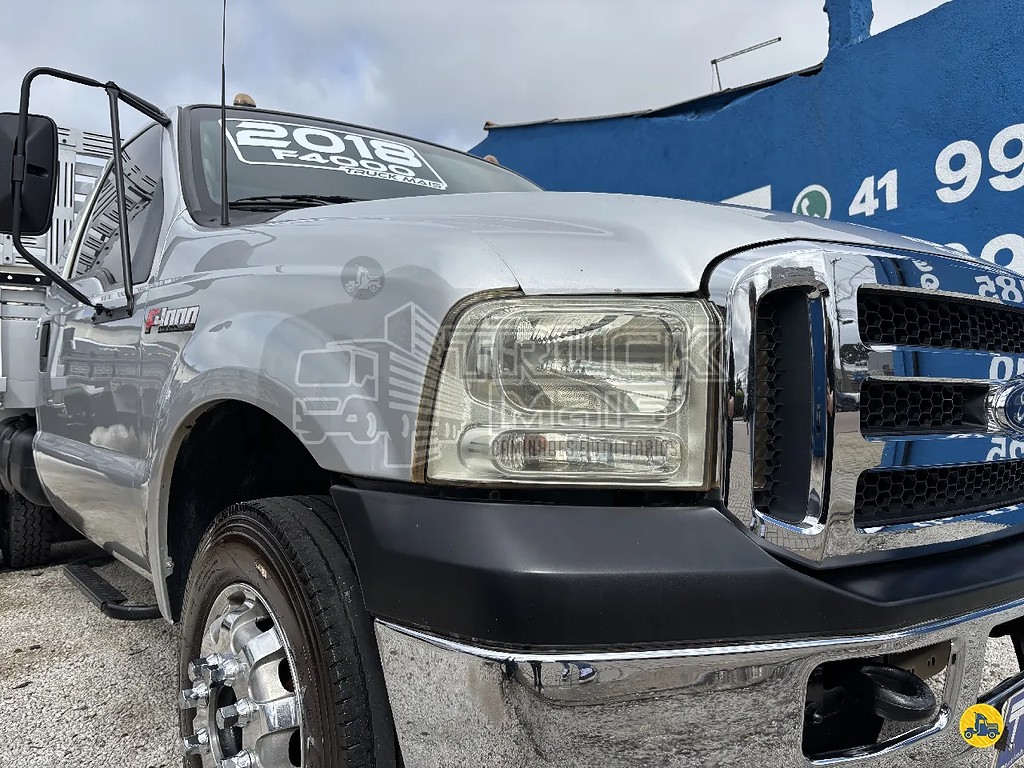Caminhão FORD F-4000 Carga Seca ANO 2018 de Truck Mais Caminhões no Paraná