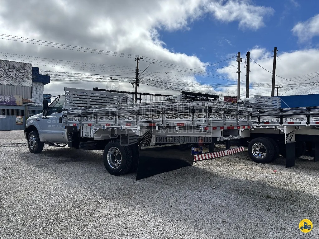 Caminhão FORD F-4000 Carga Seca ANO 2018 de Truck Mais Caminhões no Paraná