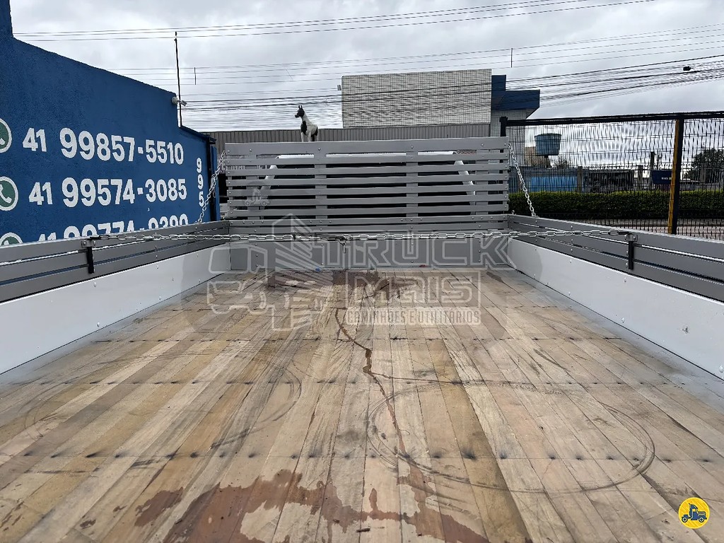 Caminhão FORD F-4000 Carga Seca ANO 2018 de Truck Mais Caminhões no Paraná