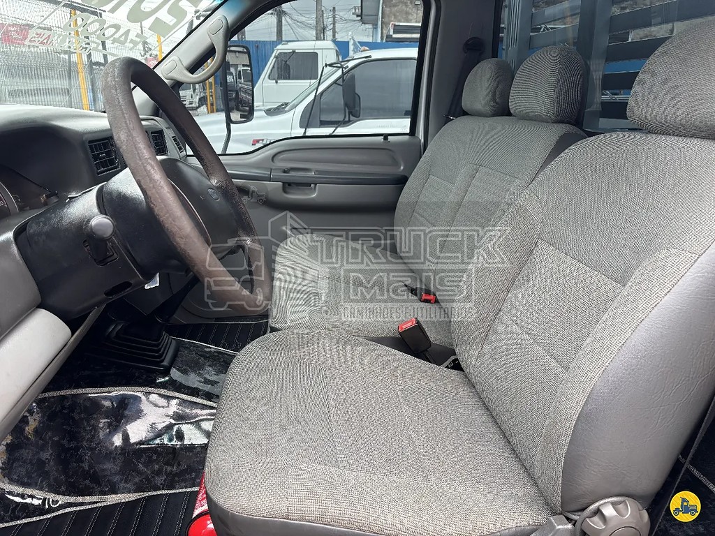 Caminhão FORD F-4000 Carga Seca ANO 2018 de Truck Mais Caminhões no Paraná