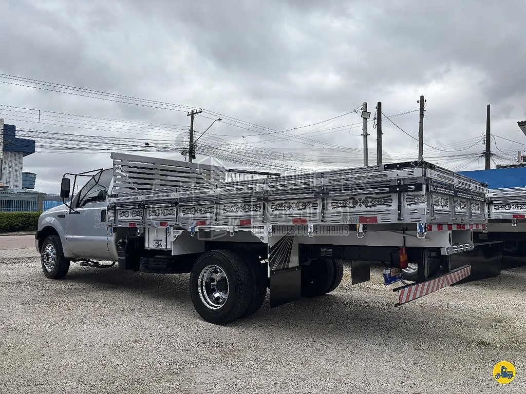 Caminhão FORD F-4000 Carga Seca ANO 2018 de Truck Mais Caminhões no Paraná