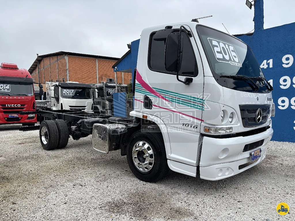 Caminhão MERCEDES BENZ MB 1016 Chassis ANO 2016 de Truck Mais Caminhões no Paraná