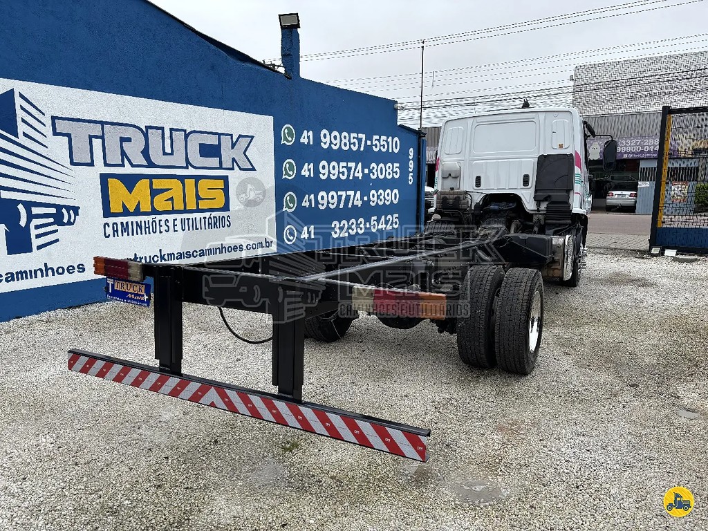 Caminhão MERCEDES BENZ MB 1016 Chassis ANO 2016 de Truck Mais Caminhões no Paraná