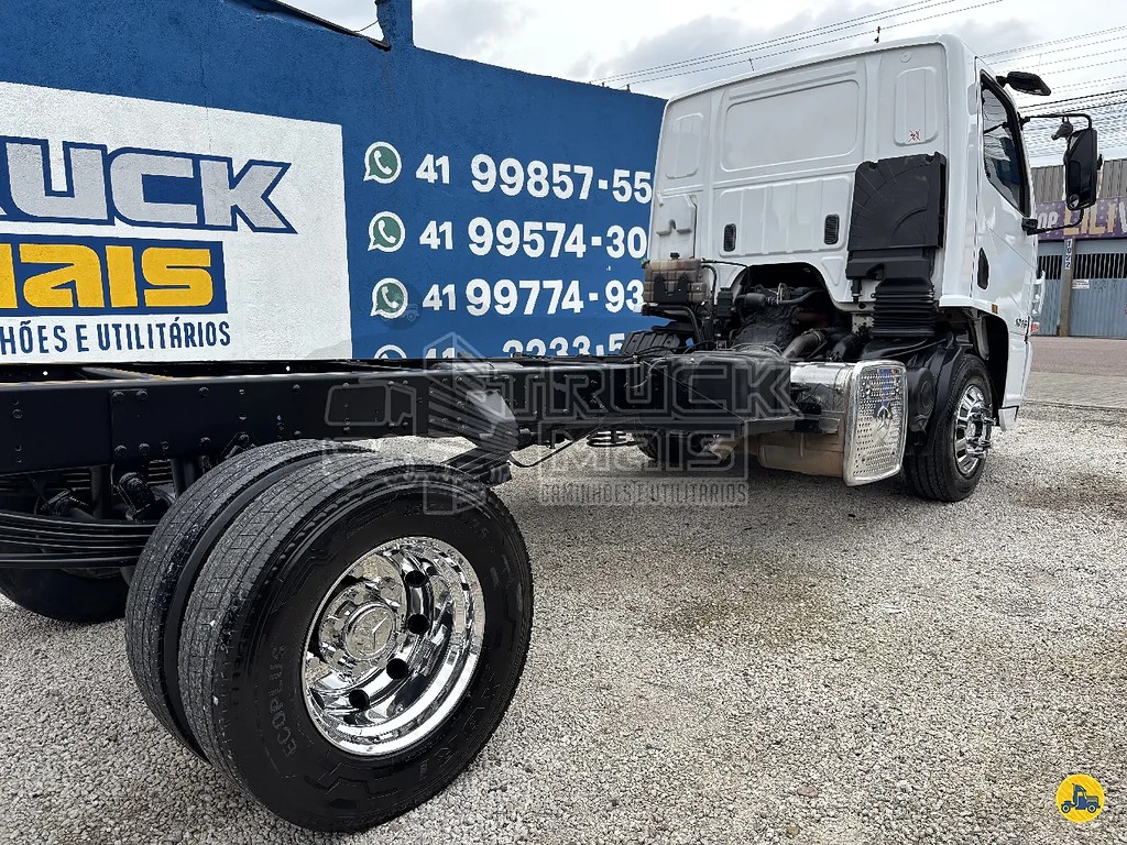 Caminhão MERCEDES BENZ MB 1016 Chassis ANO 2016 de Truck Mais Caminhões no Paraná