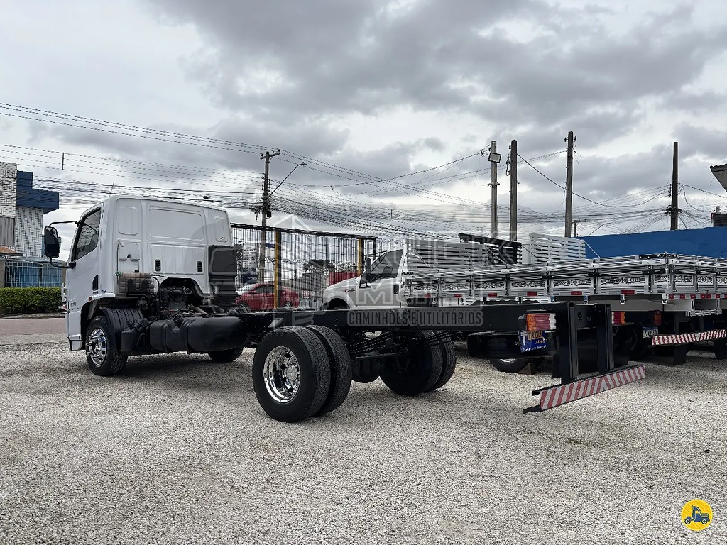 Caminhão MERCEDES BENZ MB 1016 Chassis ANO 2016 de Truck Mais Caminhões no Paraná