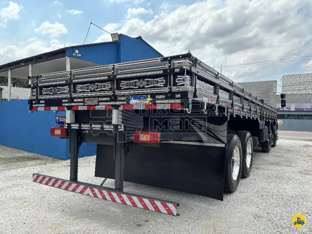 Caminhão VOLVO VM 330 Carga Seca ANO 2022 de Truck Mais Caminhões no Paraná