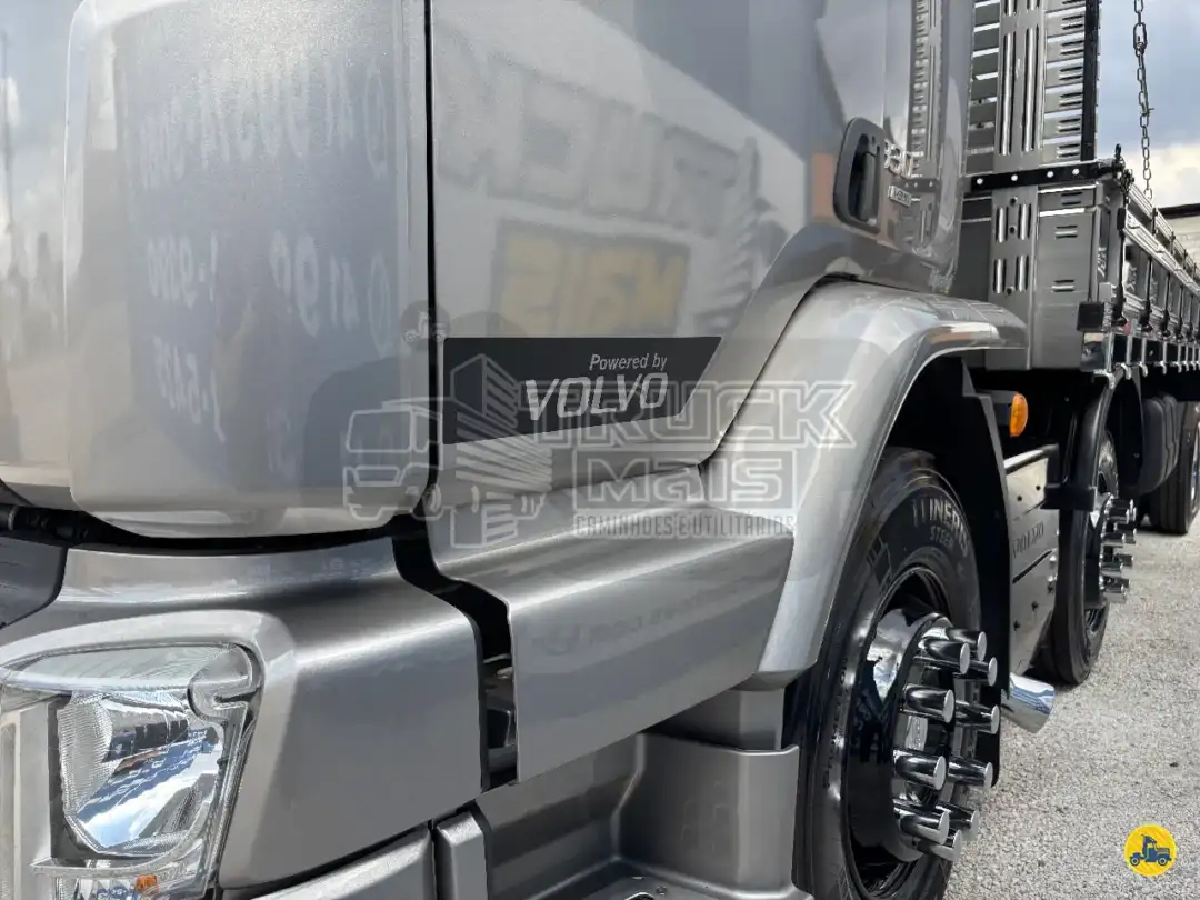 Caminhão VOLVO VM 330 Carga Seca ANO 2022 de Truck Mais Caminhões no Paraná