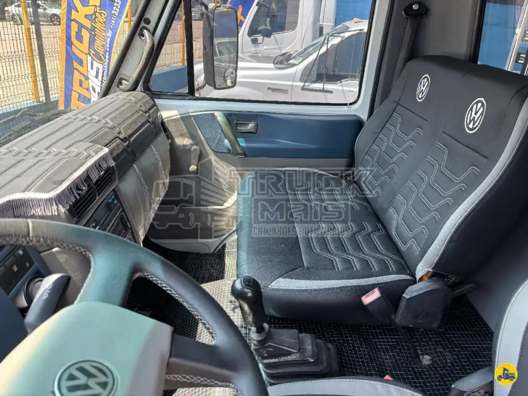 Caminhão VOLKSWAGEN VW 8150 Carga Seca ANO 2012 de Truck Mais Caminhões no Paraná