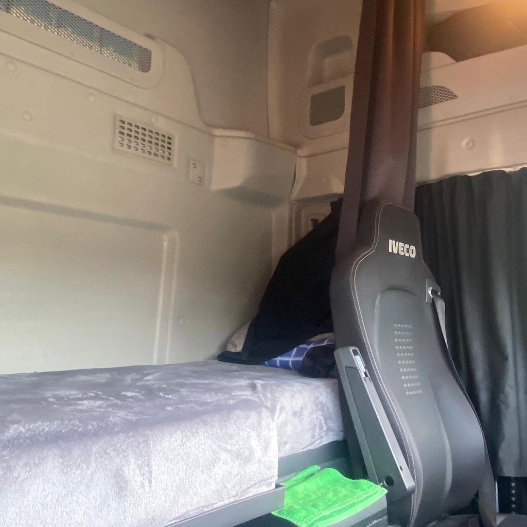 Caminhão IVECO HI WAY 440 Cavalo Mecânico ANO 2021 de Venda Truck Anuncios SC na Santa Catarina