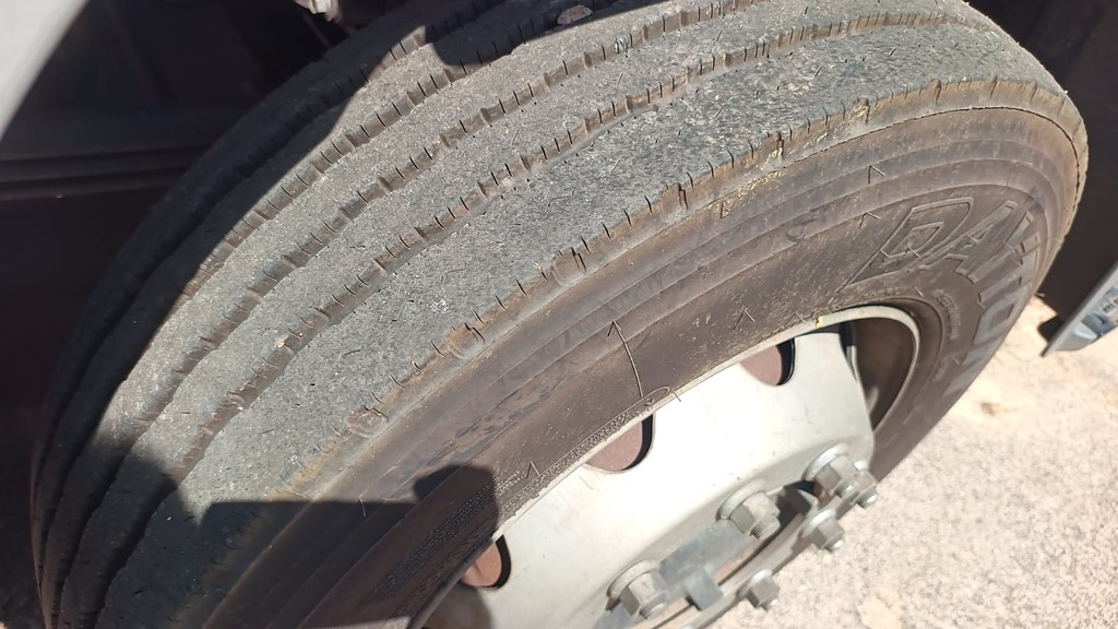 Caminhão MERCEDES BENZ MB 1719 Cegonha ANO 2019 de Automec Veículos em São Paulo