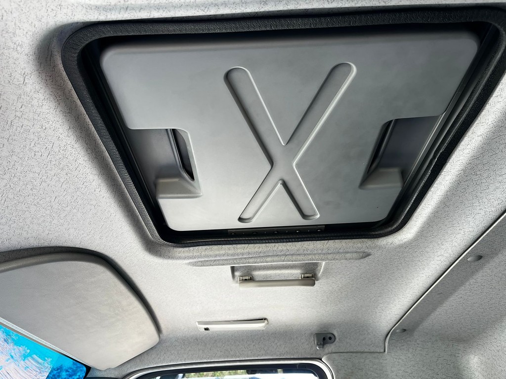 Caminhão MERCEDES BENZ MB 1016 Plataforma Guincho ANO 2019 de Automec Veículos em São Paulo