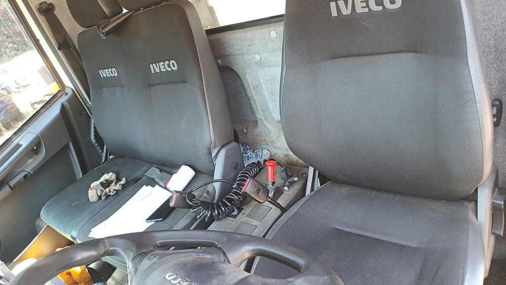 Caminhão IVECO TECTOR 240E28 Cegonha ANO 2016 de Automec Veículos em São Paulo