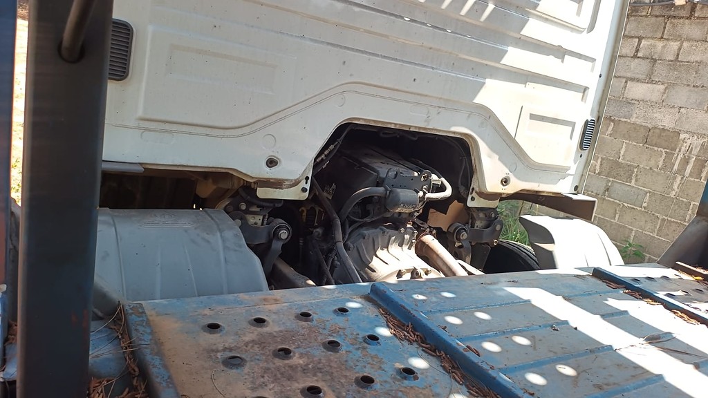 Caminhão MERCEDES BENZ MB 1719 Cegonha ANO 2019 de Automec Veículos em São Paulo