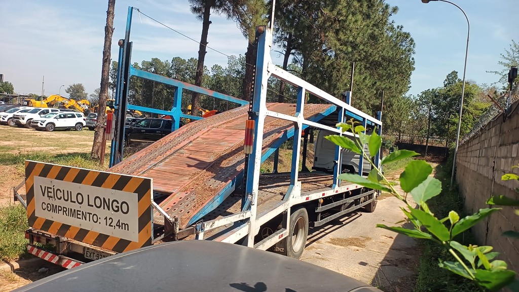 Caminhão MERCEDES BENZ MB 1719 Cegonha ANO 2019 de Automec Veículos em São Paulo