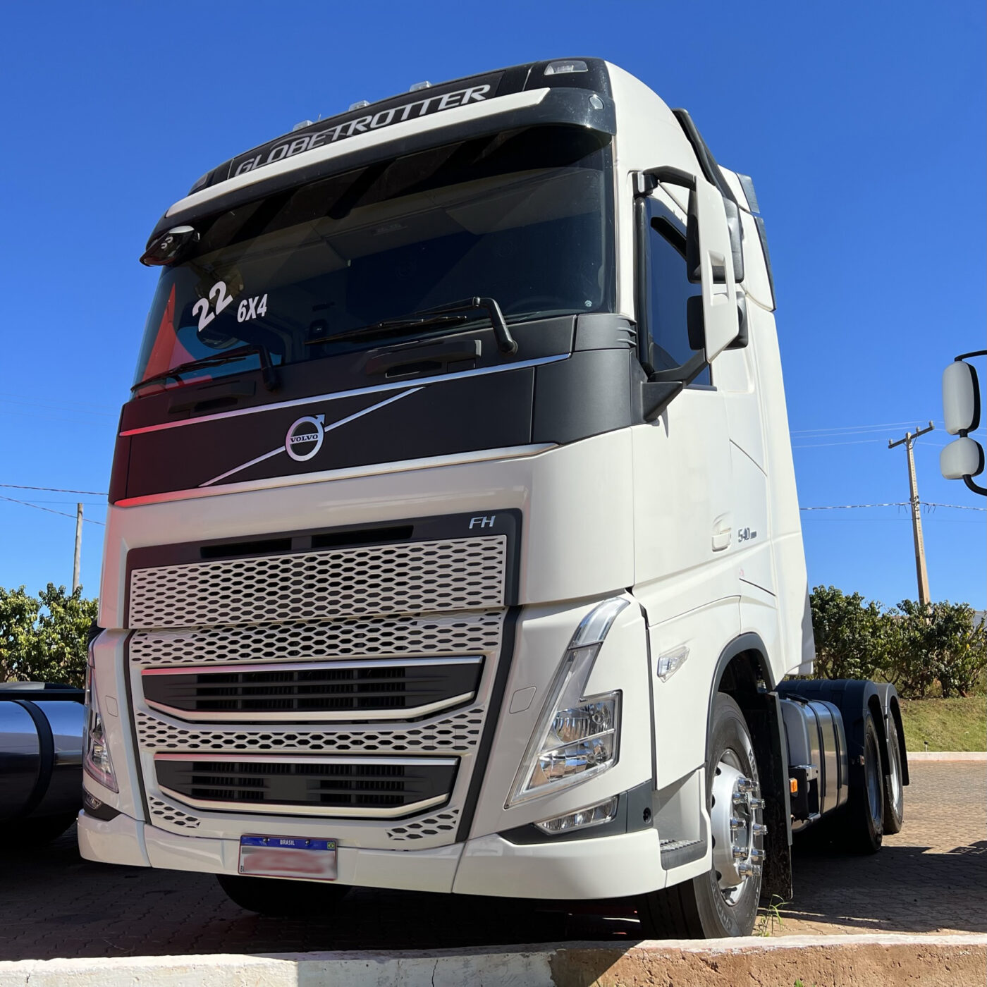 CAVALO MECÂNICO VOLVO FH 540 2022 6X4 de Caiobá Seminovos no Mato Grosso do Sul