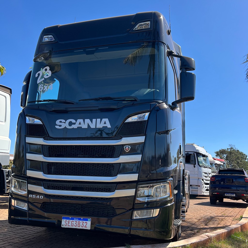 Caminhão SCANIA 540 Cavalo Mecânico ANO 2023 de Caiobá Seminovos no Mato Grosso do Sul