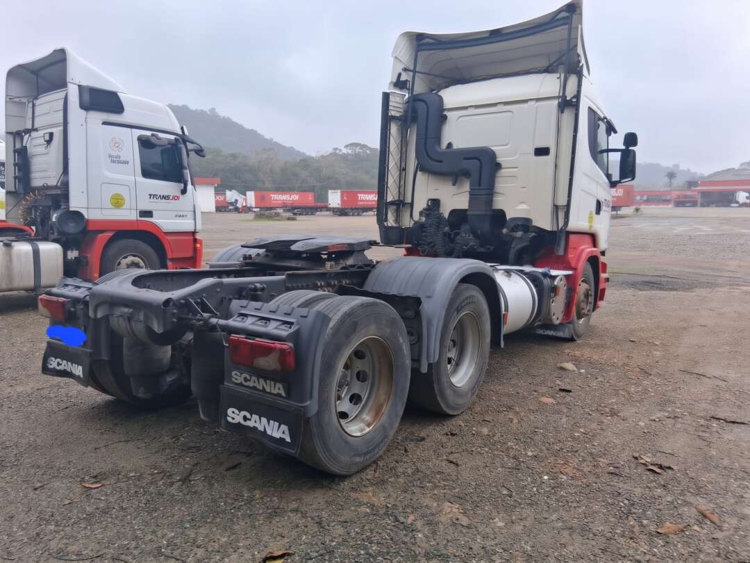 Scania R440 6×2 2017/2018 de Transjoi Transportes na Santa Catarina