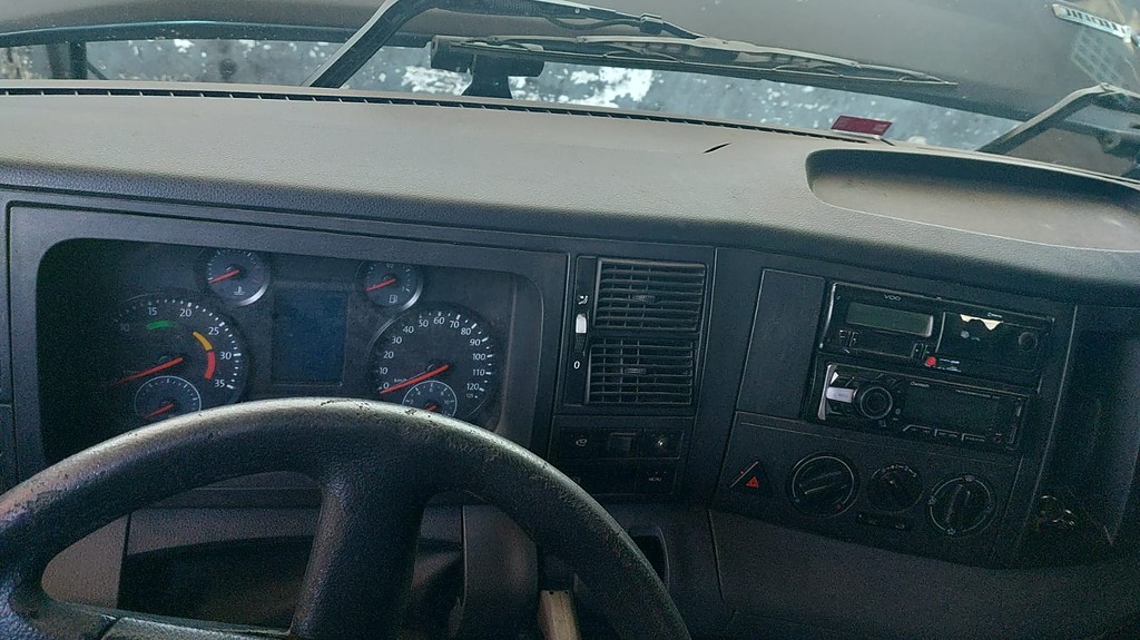 Caminhão VOLKSWAGEN VW 24280 Baú Sider ANO 2021 de Venda Truck Anúncios Curitiba PR no Paraná