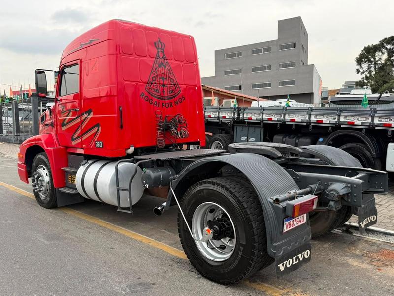 Caminhão VOLVO NL12 360 Cavalo Mecânico ANO 1999 de Michel Car no Paraná
