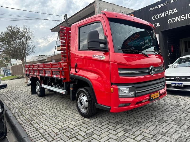 Caminhão VOLKSWAGEN DELIVERY EXPRESS Carroceria ANO 2022 de Gauchinho Multimarcas no Acre