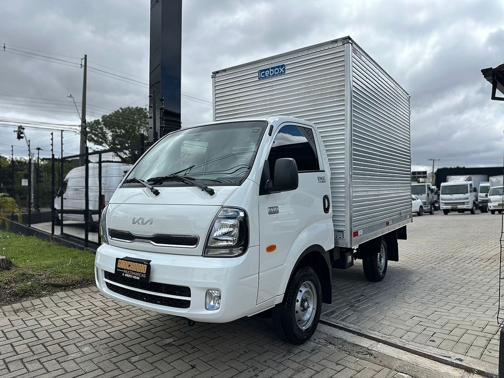Caminhão KIA BONGO K-2500 Baú Furgão ANO 2025 de Gauchinho Multimarcas no Paraná