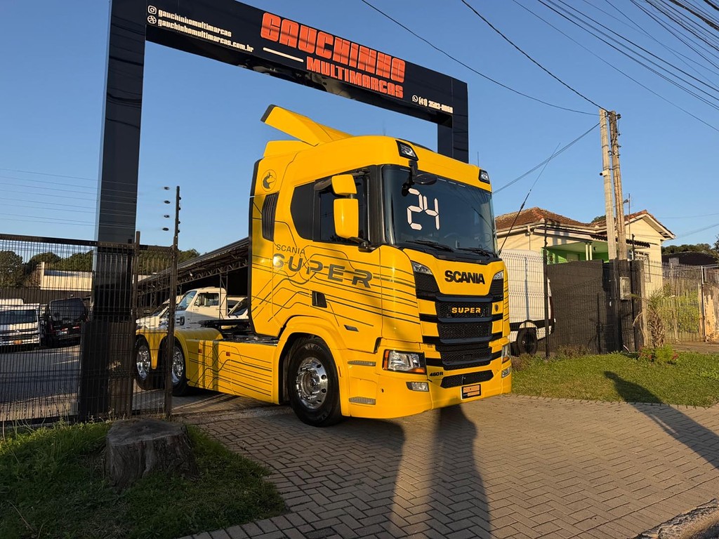 Caminhão SCANIA 460 Cavalo Mecânico ANO 2024 de Gauchinho Multimarcas no Paraná