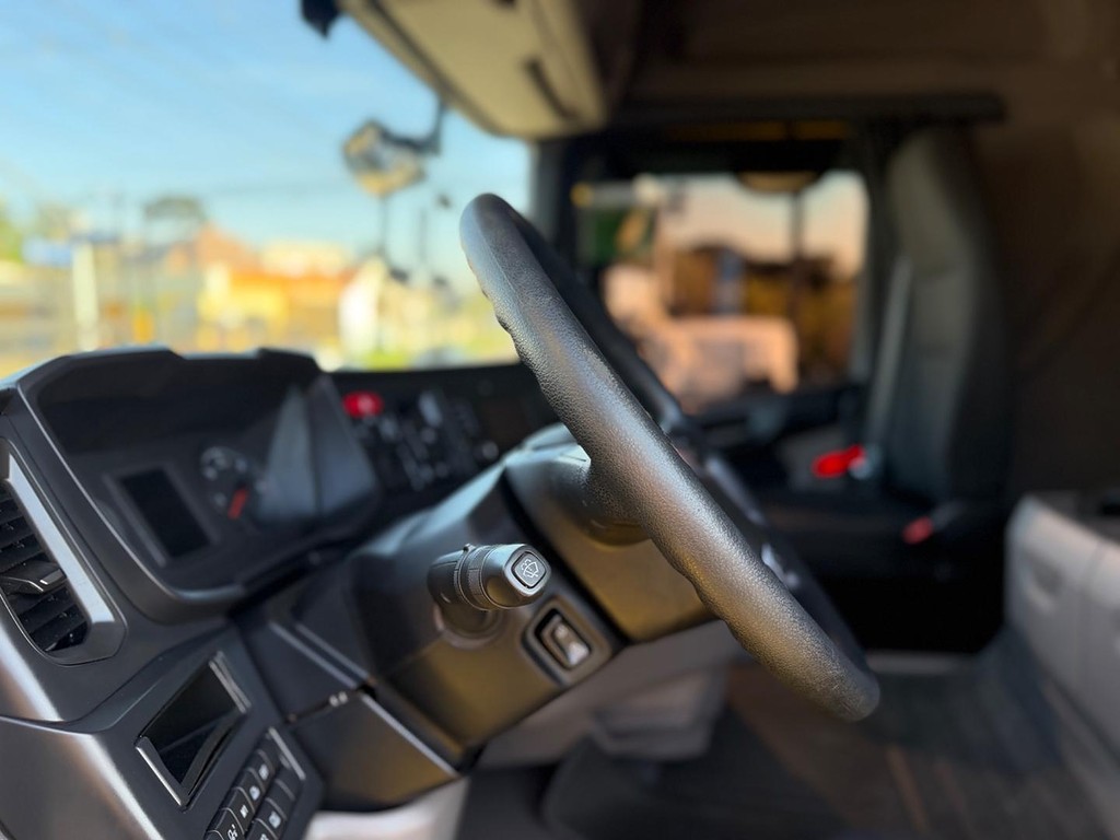 Caminhão SCANIA 460 Cavalo Mecânico ANO 2024 de Gauchinho Multimarcas no Paraná