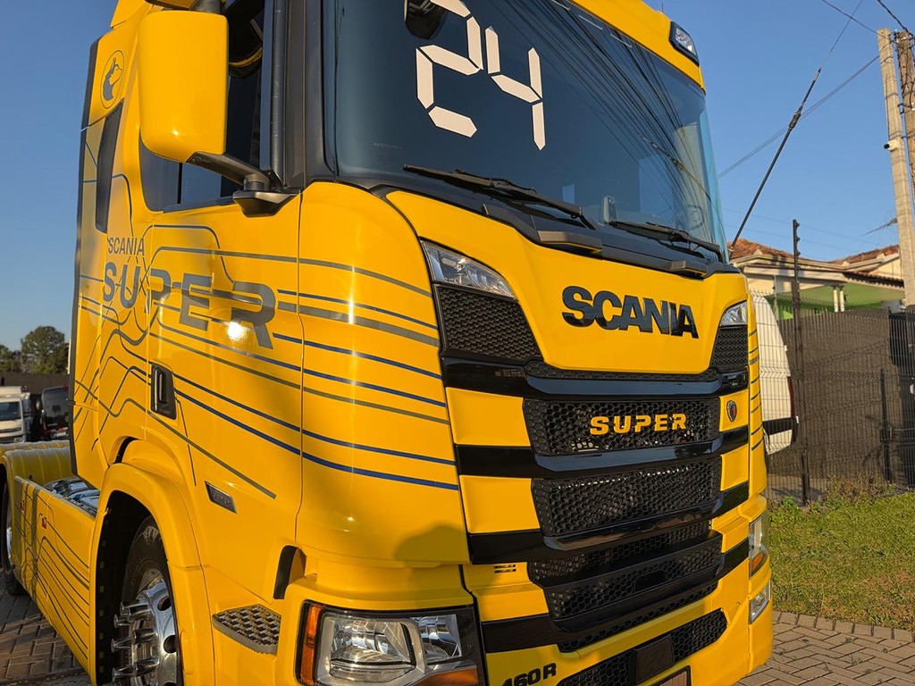 Caminhão SCANIA 460 Cavalo Mecânico ANO 2024 de Gauchinho Multimarcas no Paraná