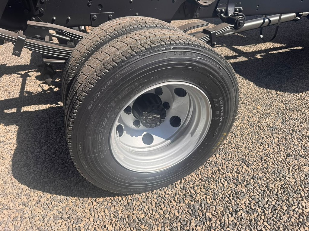 Caminhão FORD CARGO 816 Chassis ANO 2014 de Comovel Veículos em São Paulo
