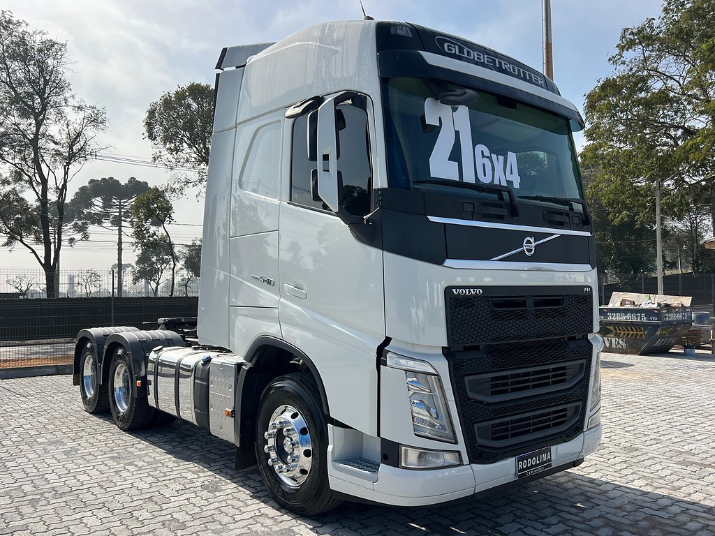 Caminhão VOLVO FH 540 Cavalo Mecânico ANO 2021 de Rodolima Caminhoes no Paraná