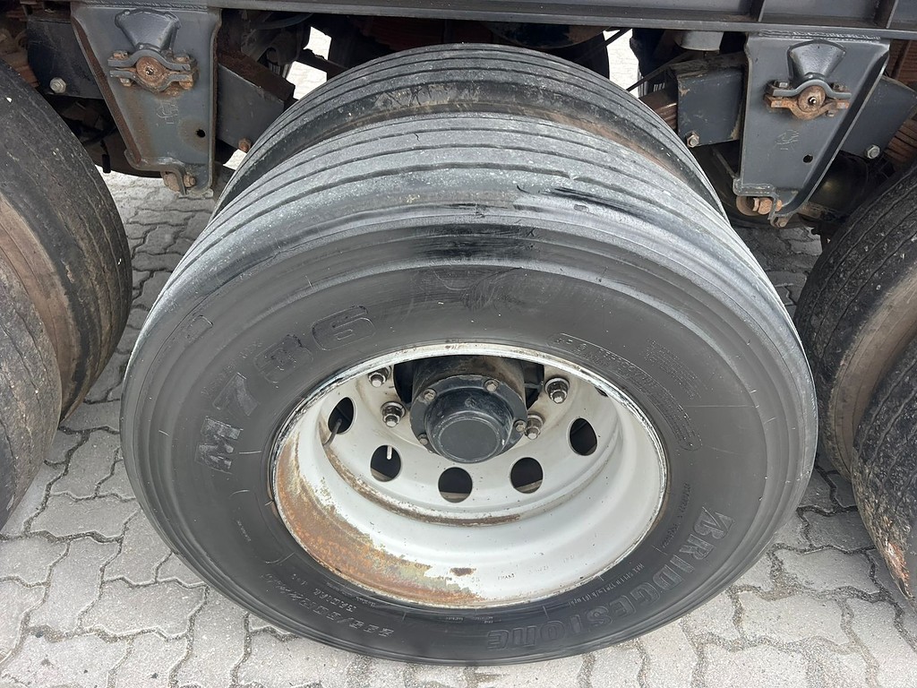 Carreta SEMI-REBOQUE BAU SIDER Guerra ANO 2014 3 Eixos de Rodolima Caminhoes no Paraná