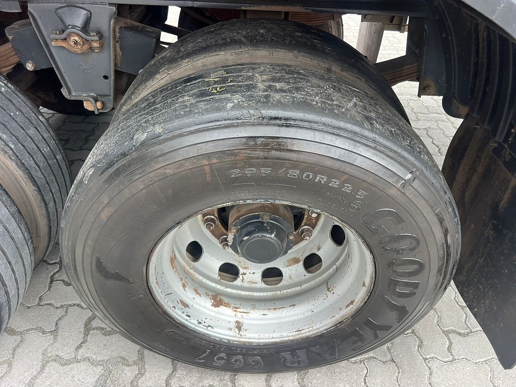 Carreta SEMI-REBOQUE BAU SIDER Guerra ANO 2014 3 Eixos de Rodolima Caminhoes no Paraná