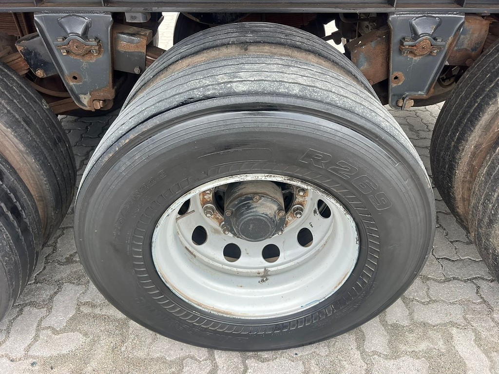 Carreta SEMI-REBOQUE BAU SIDER Guerra ANO 2014 3 Eixos de Rodolima Caminhoes no Paraná