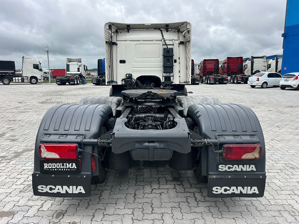 Caminhão SCANIA P360 Cavalo Mecânico ANO 2016 de Rodolima Caminhoes no Paraná