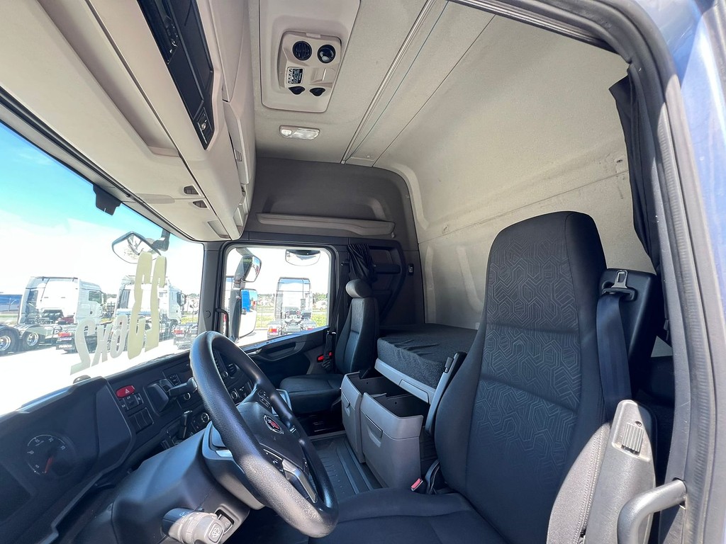 Caminhão SCANIA 450 Cavalo Mecânico ANO 2023 de Rodolima Caminhoes no Paraná