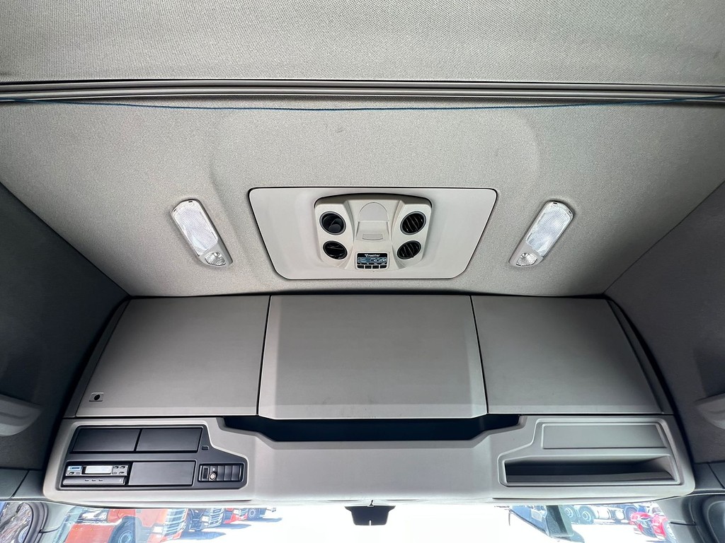 Caminhão SCANIA 450 Cavalo Mecânico ANO 2023 de Rodolima Caminhoes no Paraná