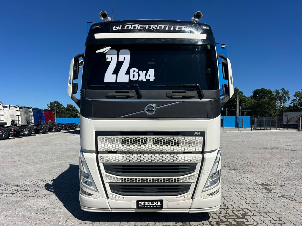 Caminhão VOLVO FH 540 Cavalo Mecânico ANO 2022 de Rodolima Caminhoes no Paraná