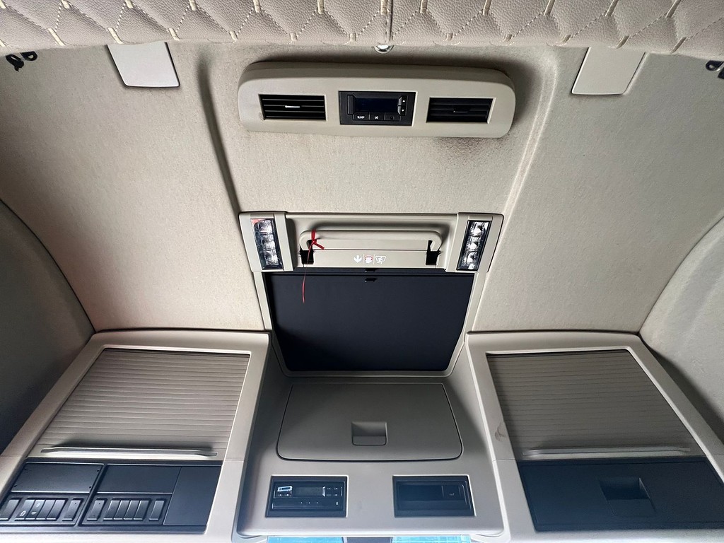 Caminhão VOLVO FH 540 Cavalo Mecânico ANO 2022 de Rodolima Caminhoes no Paraná