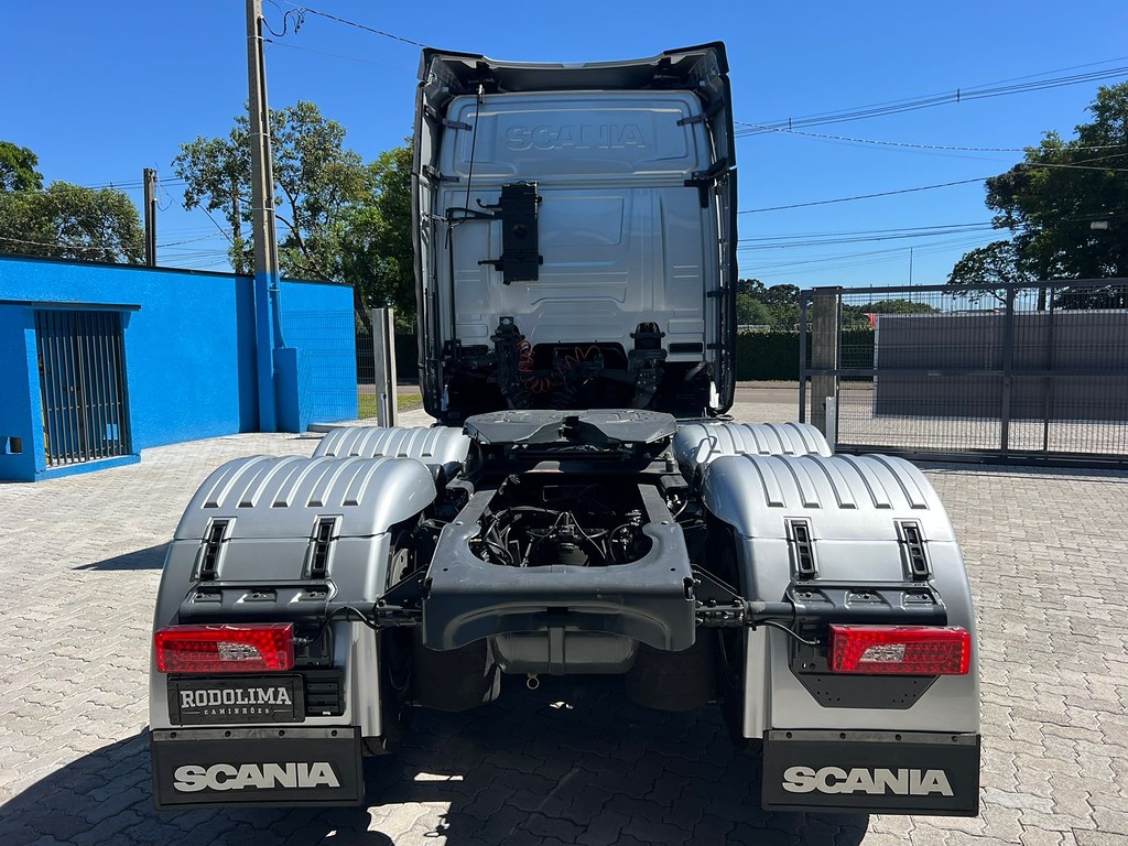 Caminhão SCANIA 450 Cavalo Mecânico ANO 2023 de Rodolima Caminhoes no Paraná