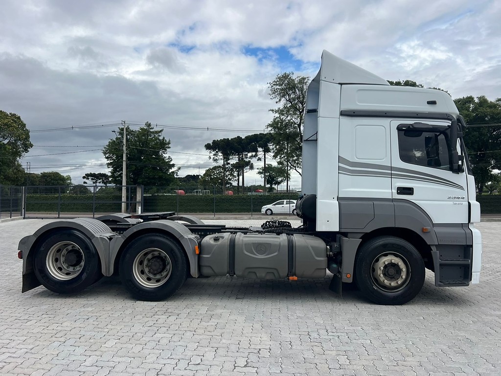 Caminhão MERCEDES BENZ MB 2544 Cavalo Mecânico ANO 2019 de Rodolima Caminhoes no Paraná