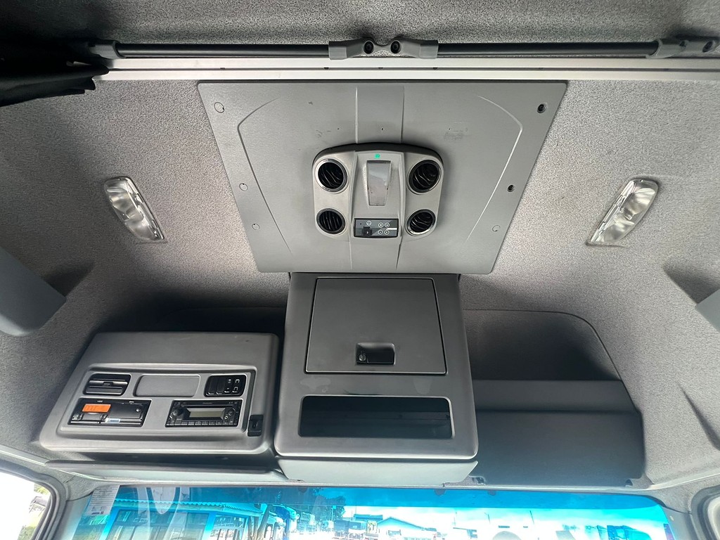 Caminhão MERCEDES BENZ MB 2544 Cavalo Mecânico ANO 2019 de Rodolima Caminhoes no Paraná