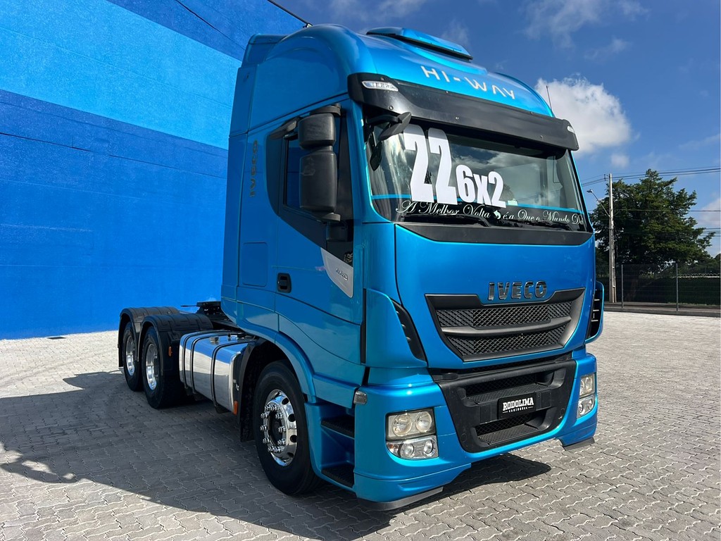 Caminhão IVECO HI WAY 440 Cavalo Mecânico ANO 2022 de Rodolima Caminhoes no Paraná