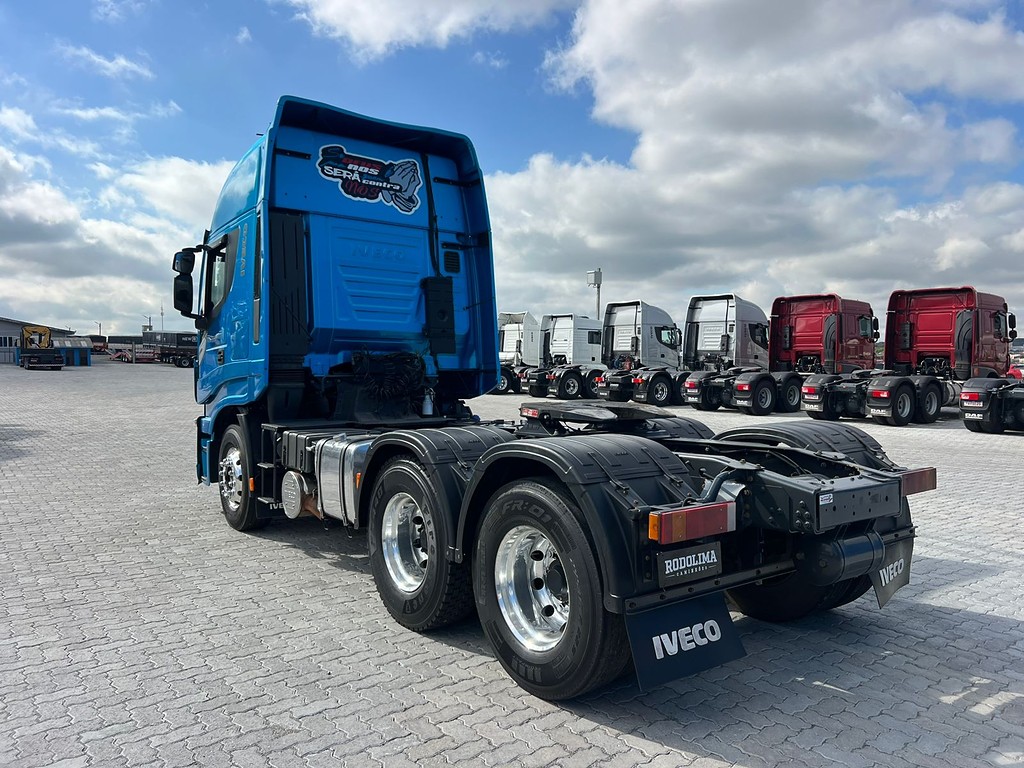 Caminhão IVECO HI WAY 440 Cavalo Mecânico ANO 2022 de Rodolima Caminhoes no Paraná