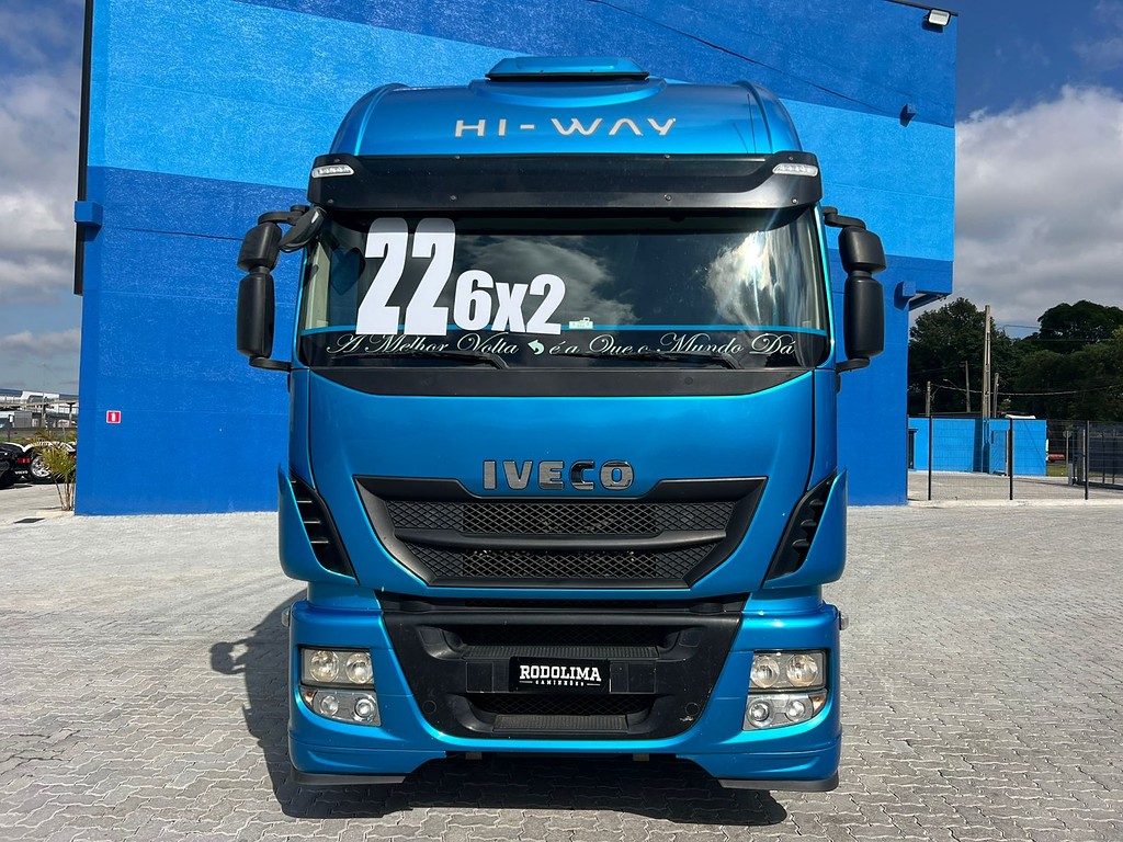 Caminhão IVECO HI WAY 440 Cavalo Mecânico ANO 2022 de Rodolima Caminhoes no Paraná