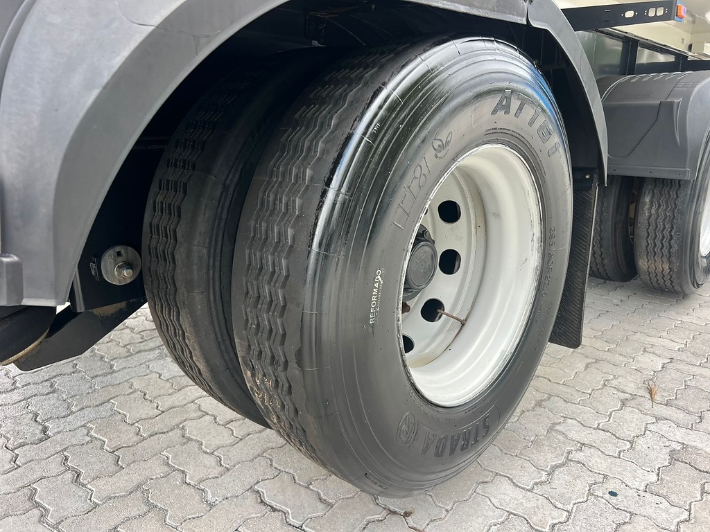 Carreta SEMI-REBOQUE BASCULANTE Randon ANO 2023 4 Eixos de Rodolima Caminhoes no Paraná