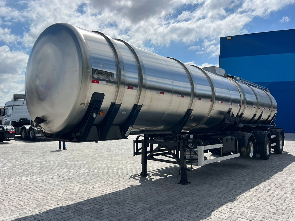 Carreta SEMI-REBOQUE TANQUE INOX Rhodoss ANO 2013 1+1+1 Vanderleia de Rodolima Caminhoes no Paraná