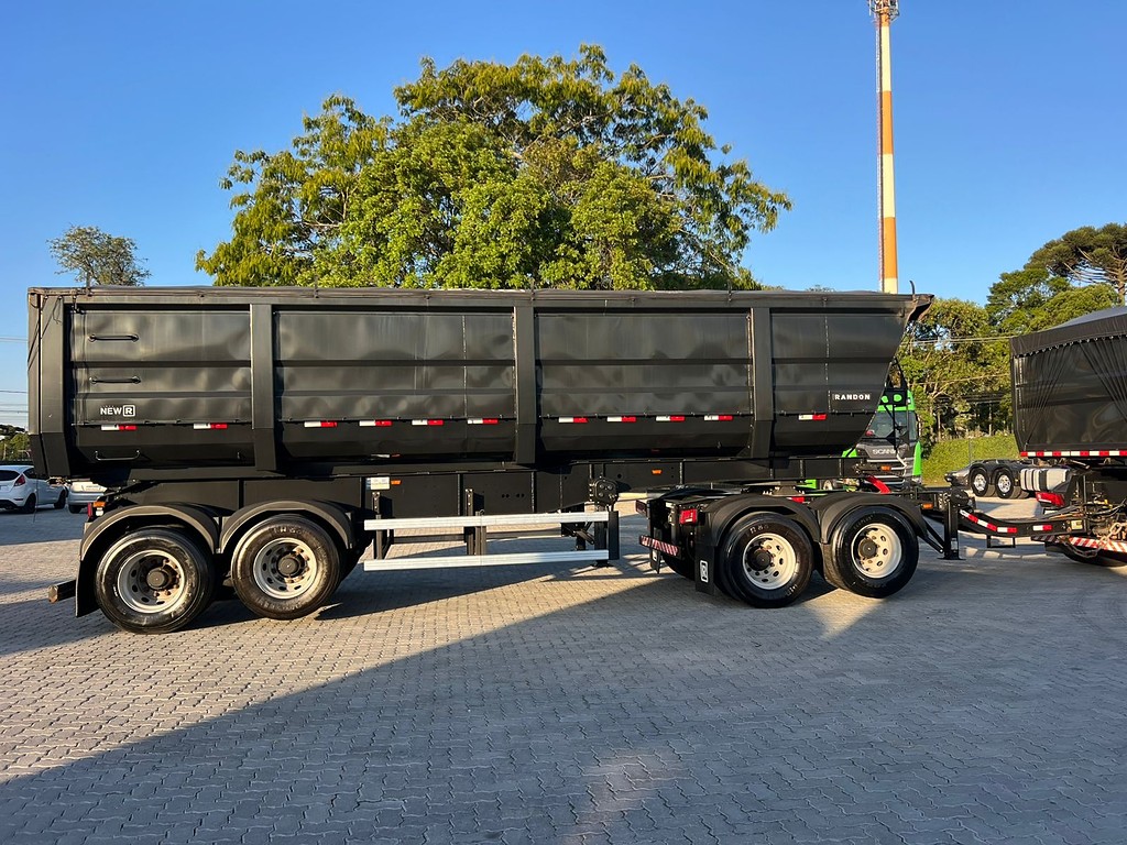 Carreta BITREM 9 EIXOS BASCULANTE Randon ANO 2023 6 Eixos de Rodolima Caminhoes no Paraná