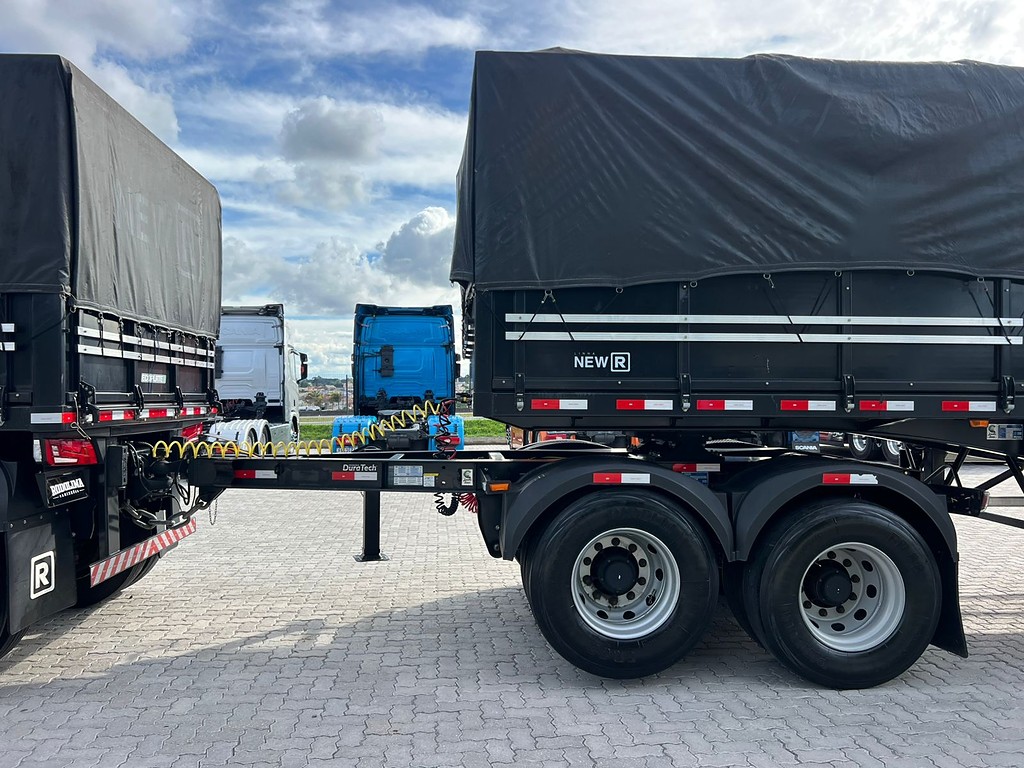 Carreta BITREM 9 EIXOS GRANELEIRO Randon ANO 2023 6 Eixos de Rodolima Caminhoes no Paraná